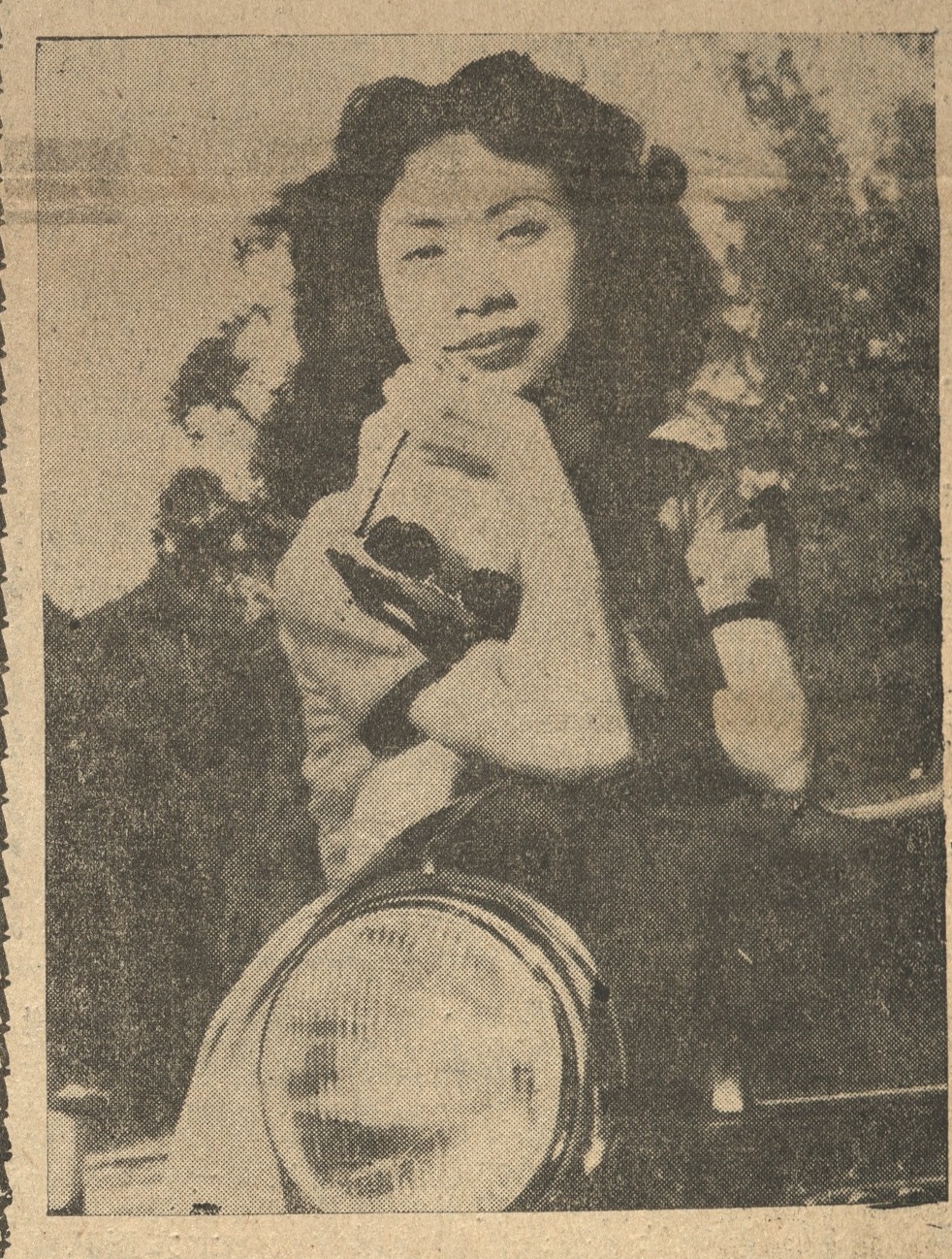 output_amusementnews19540115_004_1