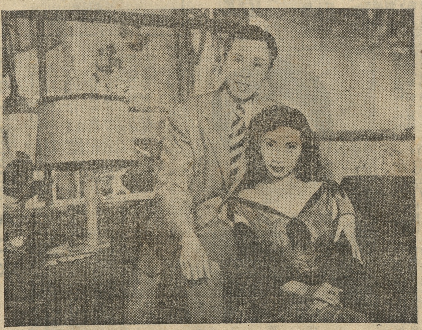 output_amusementnews19550207_002_1