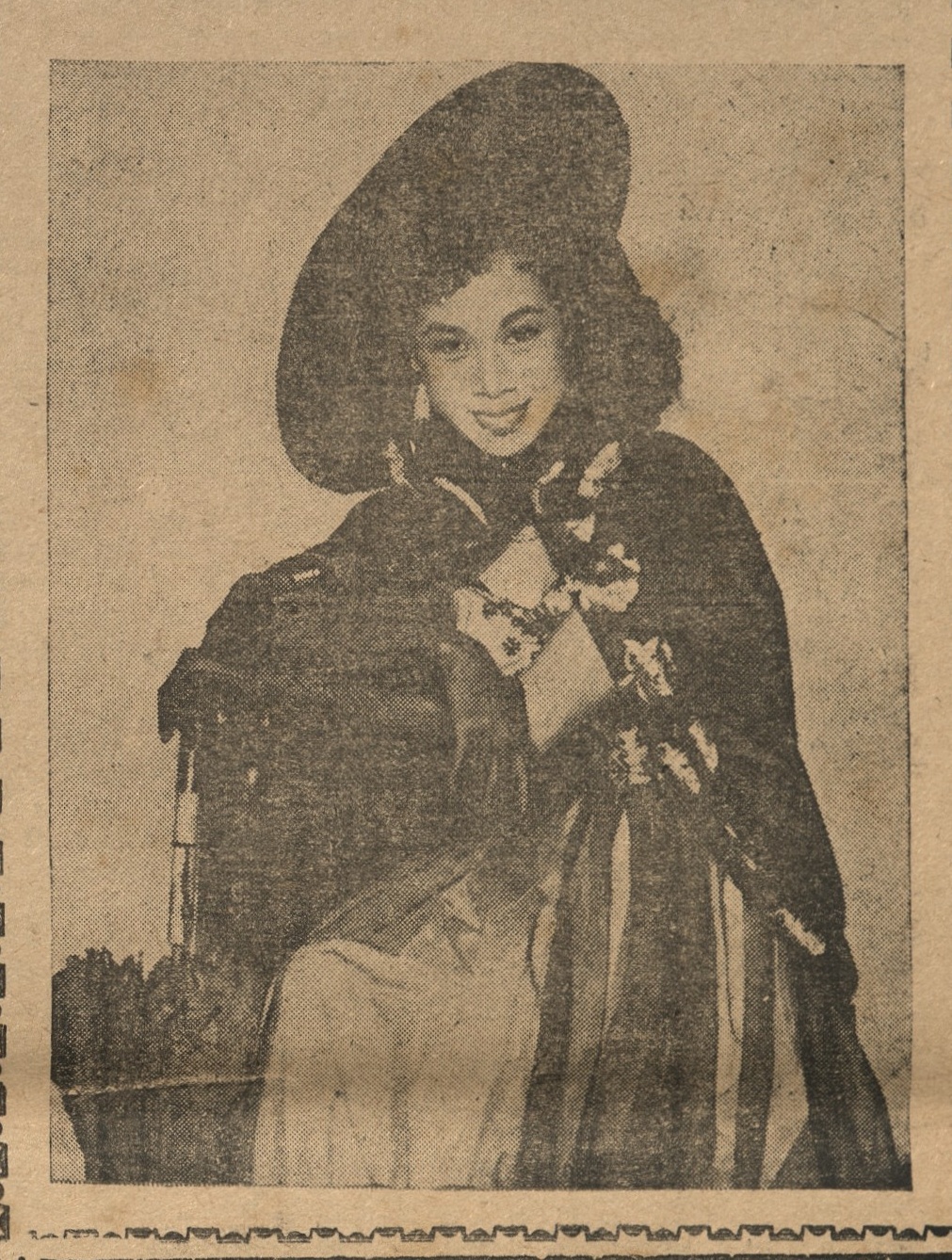 output_amusementnews19541011_004_0